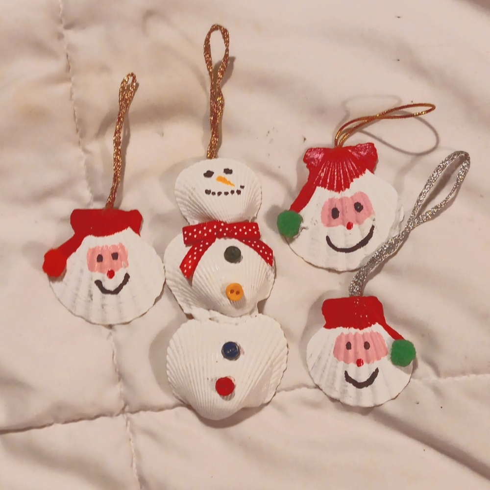 Set of 4 Xmas ornaments